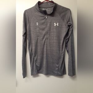 NWT Under Armour loose fit light zip up - size small